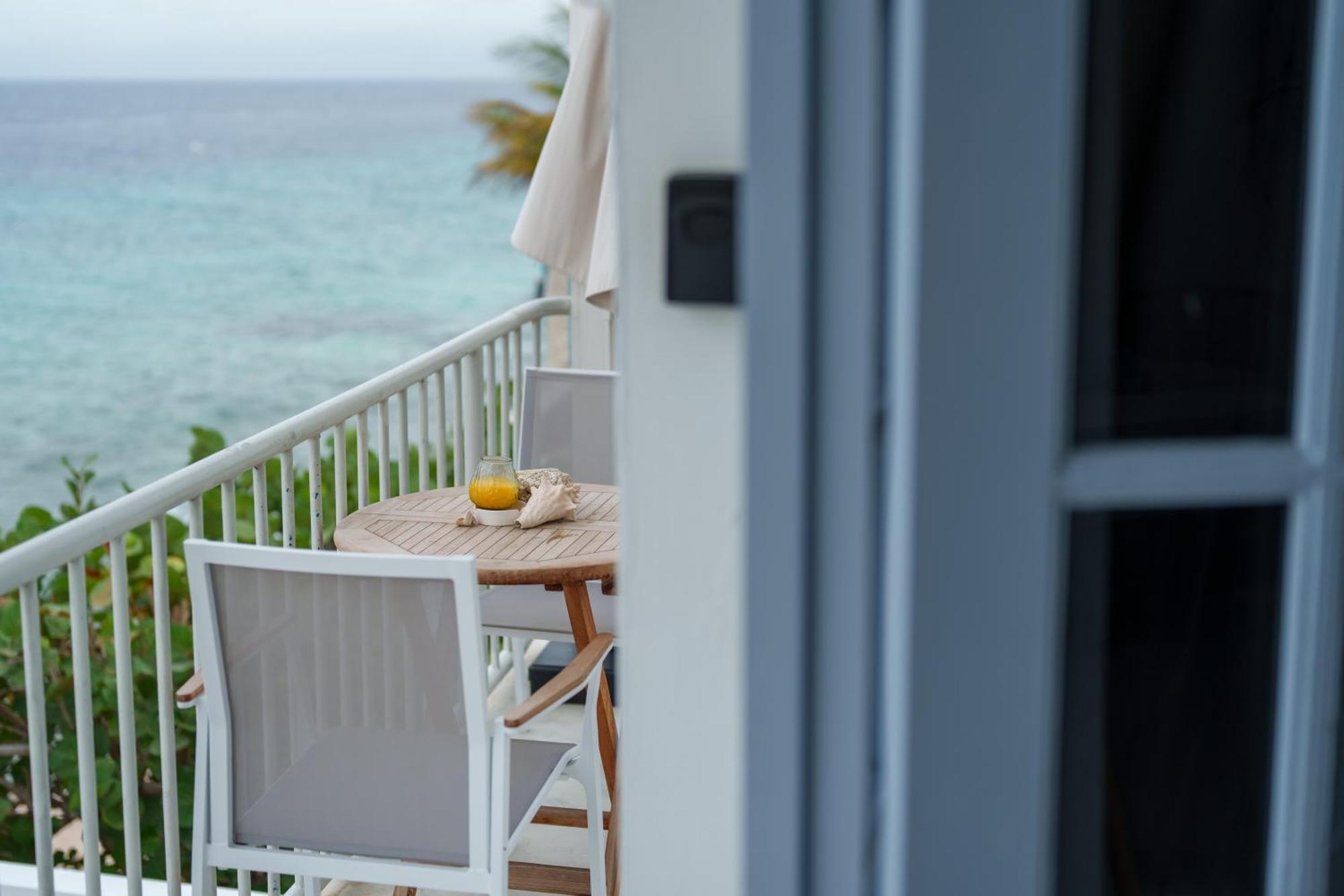 Waterside Apartments Willemstad Bagian luar foto