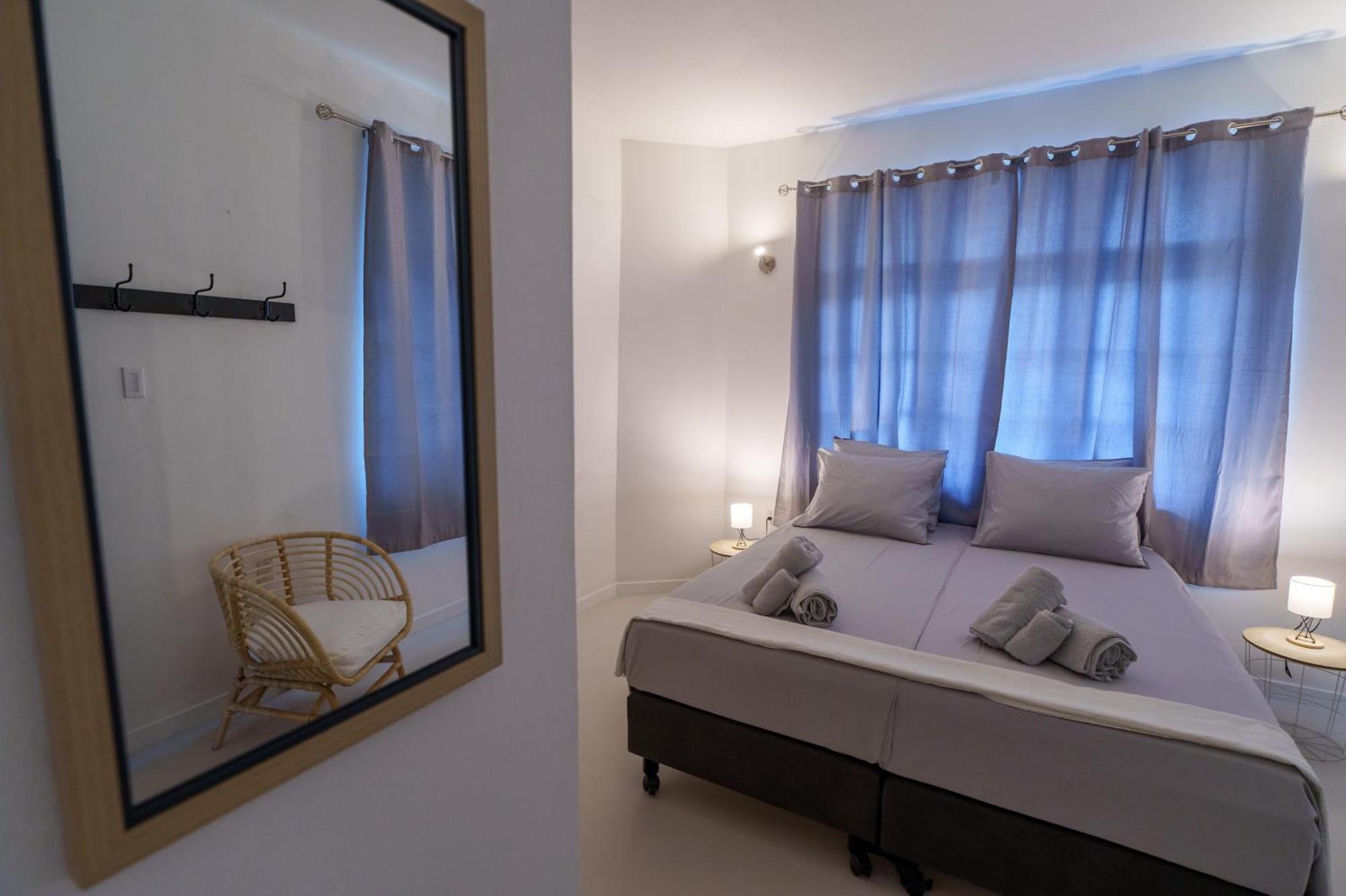 Waterside Apartments Willemstad Bagian luar foto